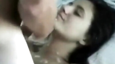 Bouncing tit girl loves getting fucked, accepts facial